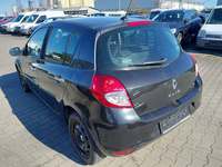 Widok z tyłu po stronie lewej