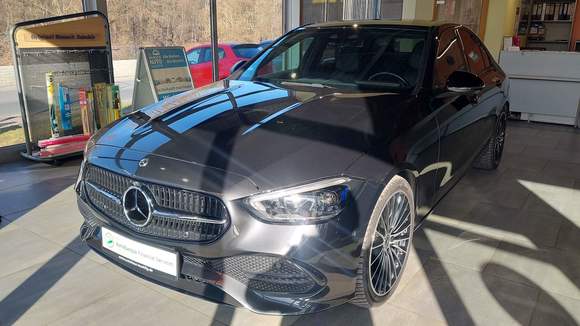 Widok z przodu po stronie lewej