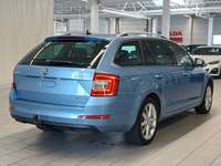 Vaizdas iš galo dešinės