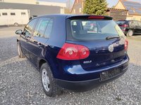 Vue de l’arrière gauche