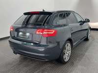 Aanzicht achter rechts