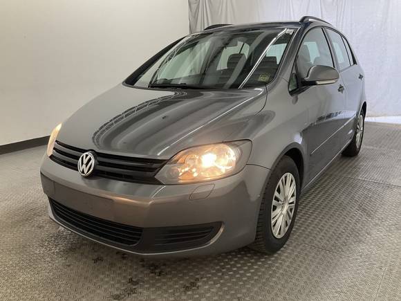 Vue de l’avant gauche