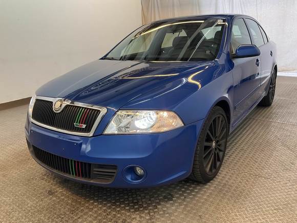 Vue de l’avant gauche