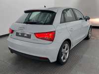 Aanzicht achter rechts