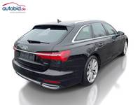 Pogled od pozadi desno