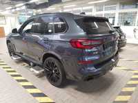 Pogled od pozadi levo