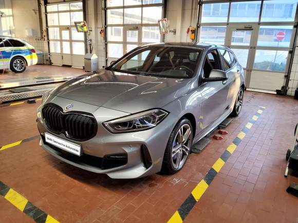 Widok z przodu po stronie lewej