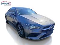 Skats no labās puses priekšā