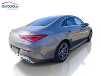 Skats no labās puses aizmugurē