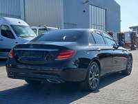 Vaizdas iš galo dešinės