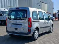 Vaizdas iš galo dešinės