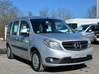 Vaizdas iš priekio dešinės