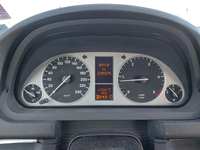 Pogled na kombinirani instrument