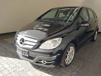 Pogled sprijeda lijevo