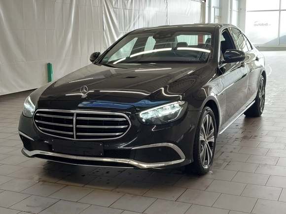 Vaizdas iš priekio kairės