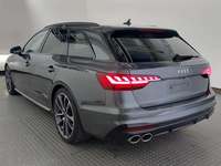 Vue de l’arrière gauche