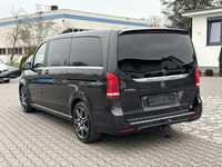 Vaizdas iš galo kairės