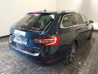 Vista traseira direita