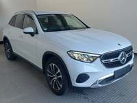 Pogled sprijeda desno