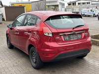 Vaizdas iš galo kairės