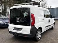 Vaizdas iš galo dešinės