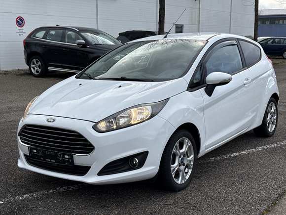 Vaizdas iš priekio kairės