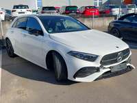 Pogled sprijeda desno