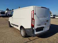 Widok z tyłu po stronie lewej