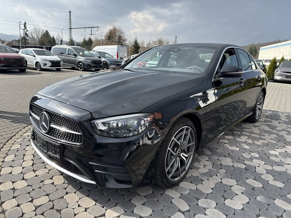 Vaizdas iš priekio kairės