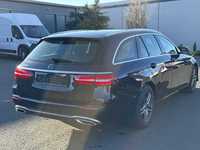 Vaizdas iš galo dešinės