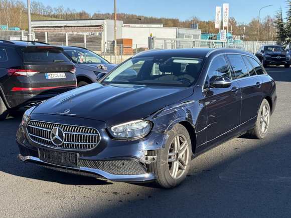 Vaizdas iš priekio kairės