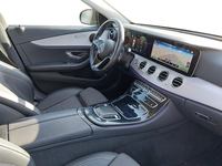 Вид на салон