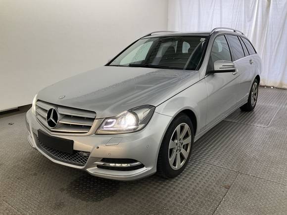 Pogled sprijeda lijevo