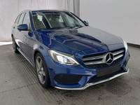 Pogled sprijeda desno