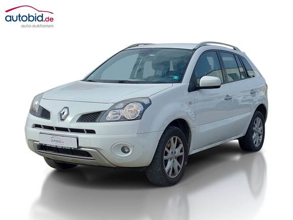 Вид спереди слева