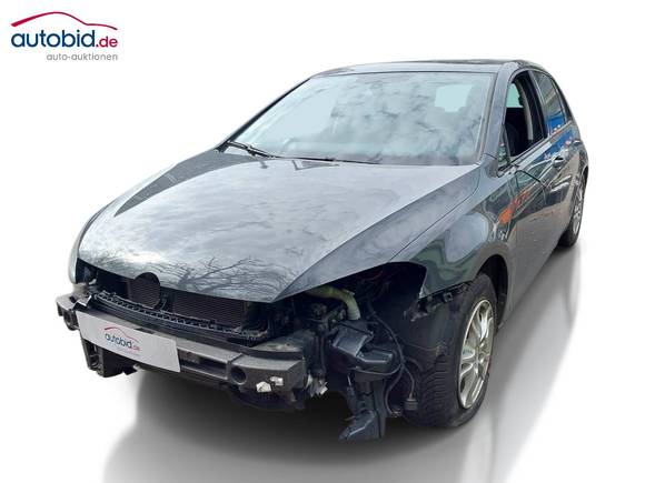 Вид спереди слева