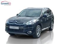 Вид спереди слева