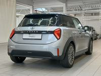 Widok z tyłu po stronie prawej