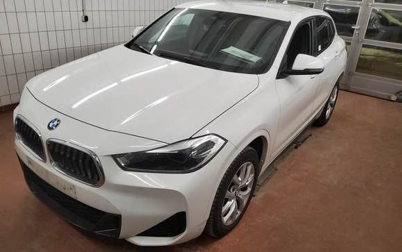 Вид спереди слева