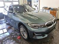 Pogled desno spredaj