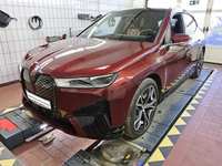 Вид спереди слева