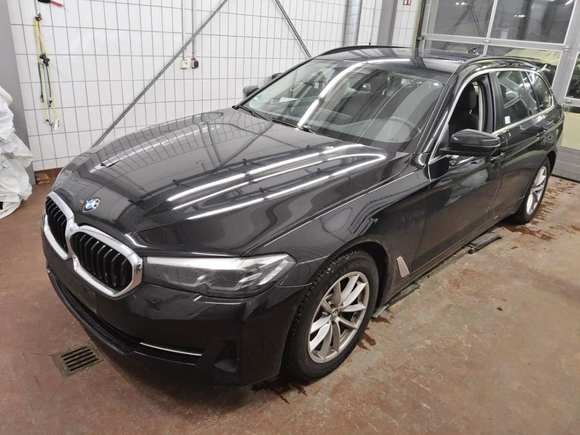 Вид спереди слева