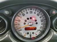 Pogled kombi instrument