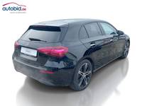 Pogled od pozadi desno