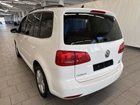 Vaizdas iš galo kairės