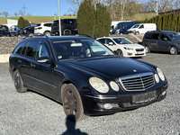 Vaizdas iš priekio dešinės