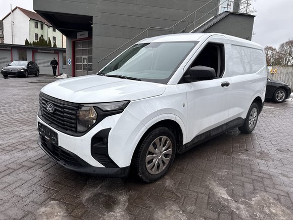 Vaizdas iš priekio kairės