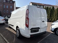 Vaizdas iš galo kairės