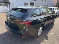 Vaizdas iš galo dešinės