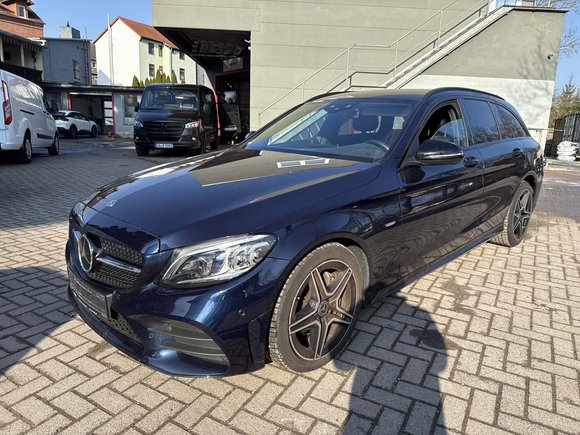 Vaizdas iš priekio kairės